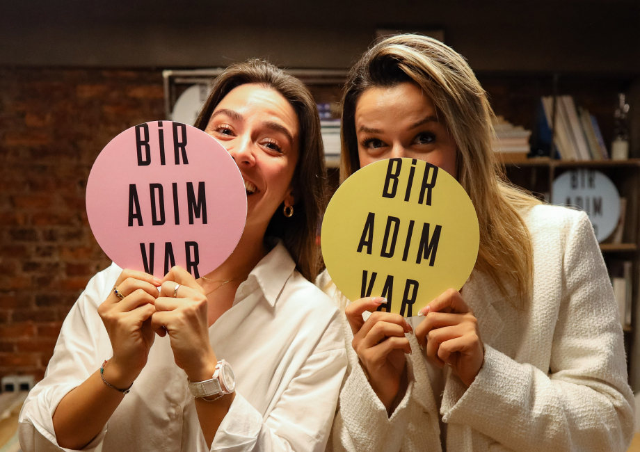 Bir Adım Var Vakfı content series still
